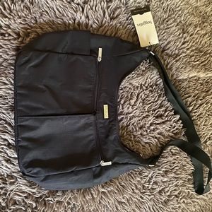Baggallini BNWT large purse